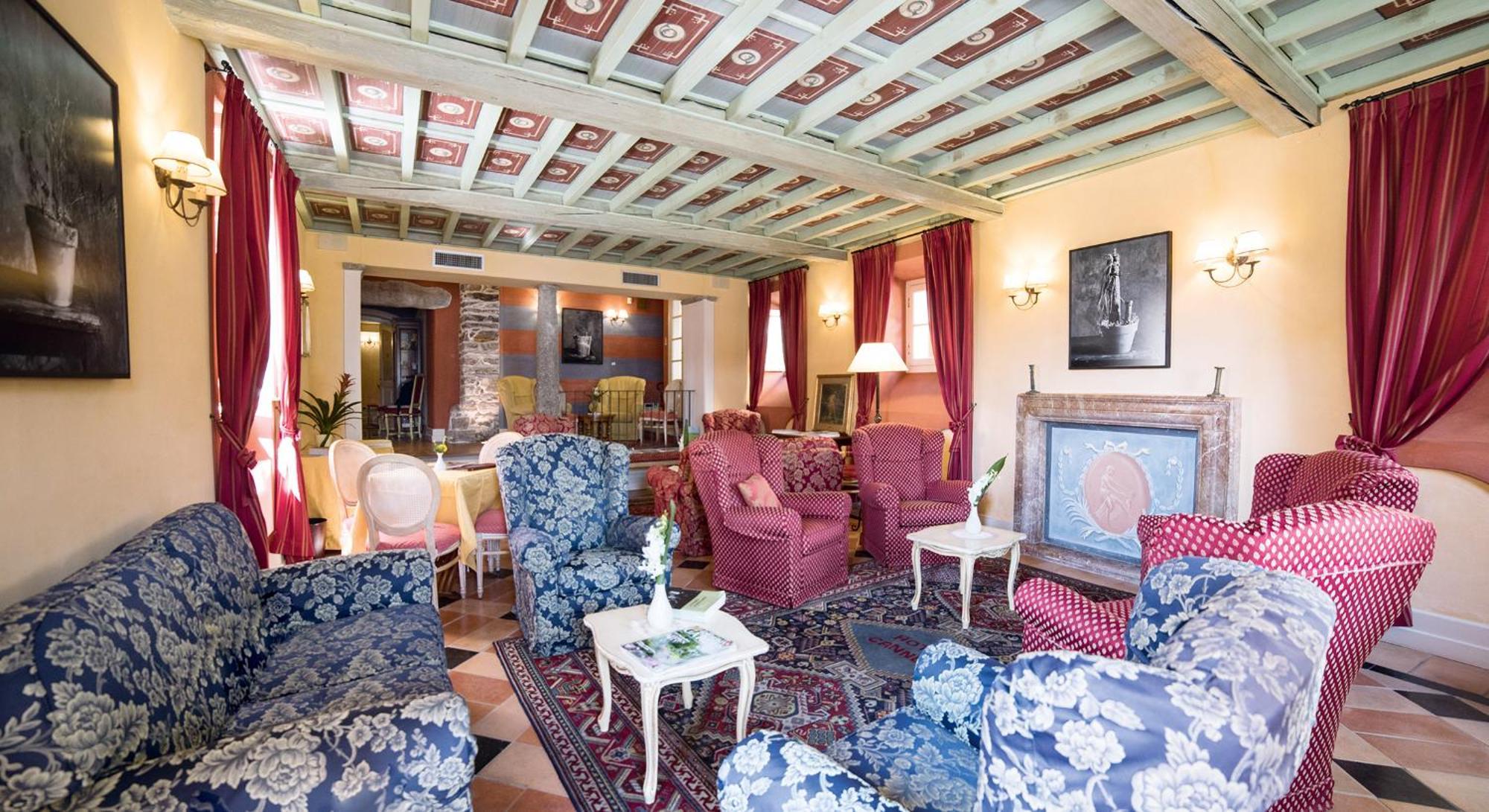 الشقق الفندقية كانيرو ريفييرافي  Residenza Dei Fiori المظهر الخارجي الصورة