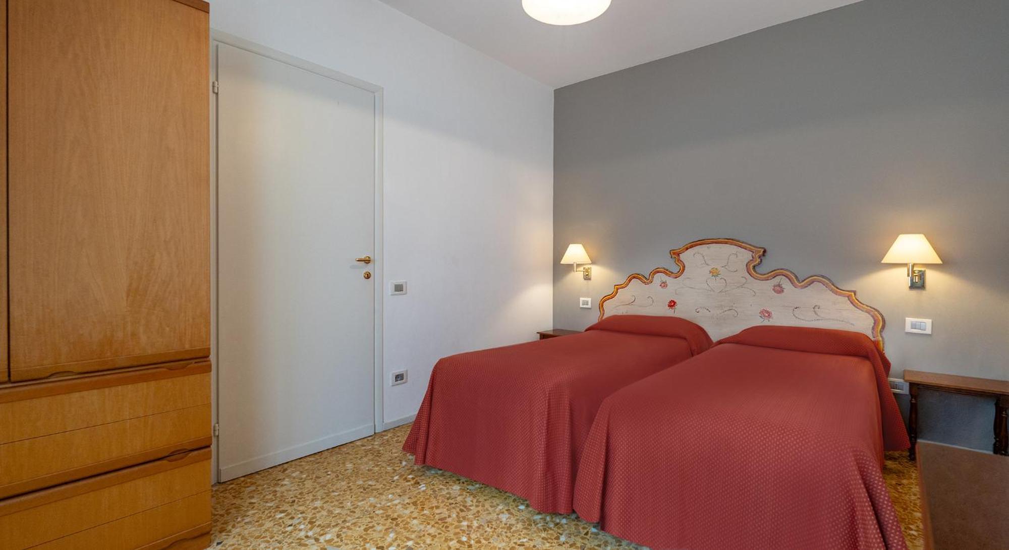 الشقق الفندقية كانيرو ريفييرافي  Residenza Dei Fiori المظهر الخارجي الصورة