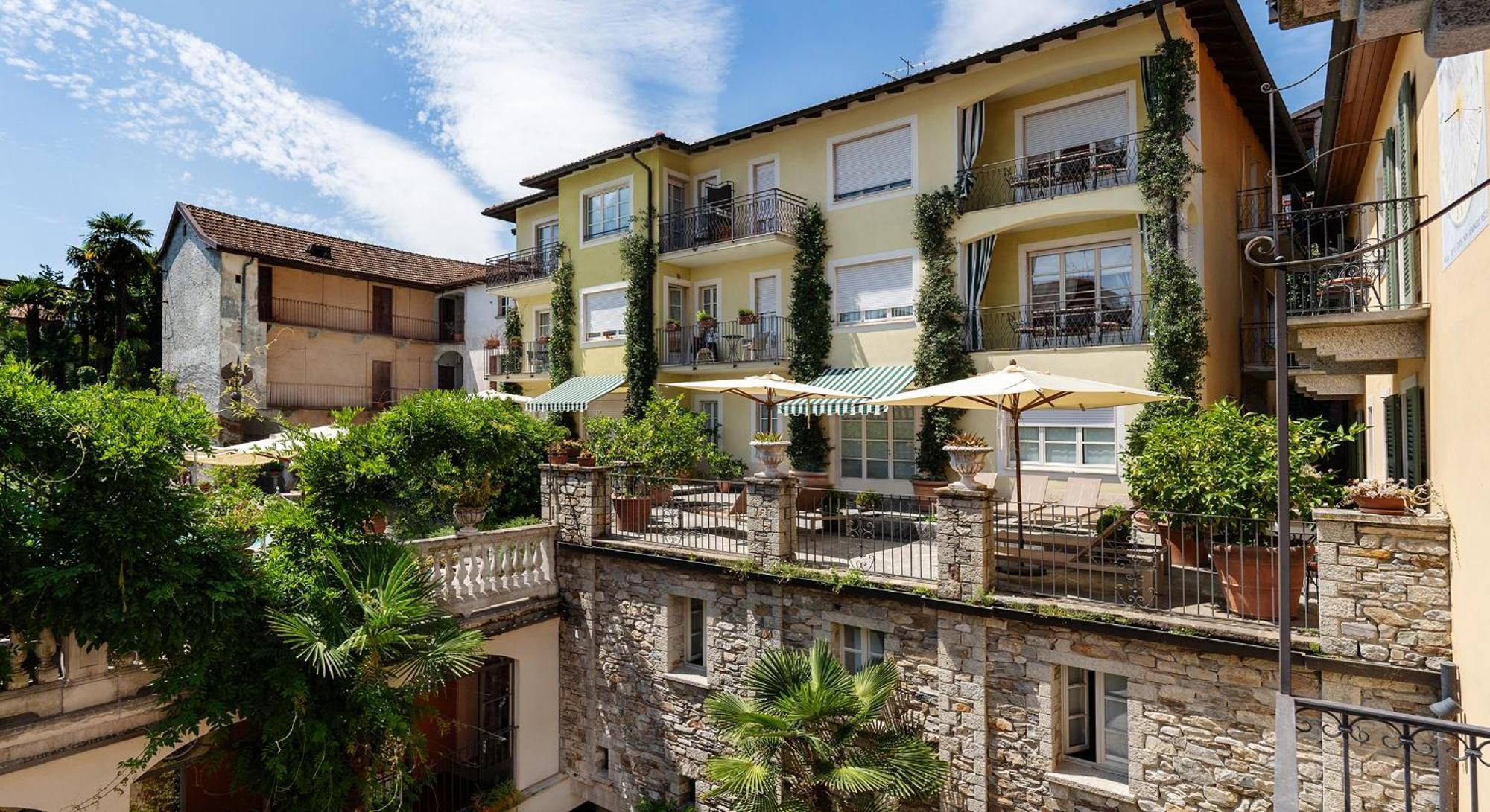 الشقق الفندقية كانيرو ريفييرافي  Residenza Dei Fiori المظهر الخارجي الصورة